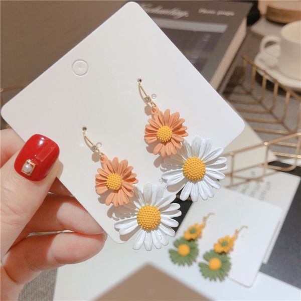 korean fashion er shi pin painting female contrast chrysanthemum spring models stud earrings wholesale origin supply, Golden;silver
korean fashion er shi pin painting female contrast chrysanthemum spring models stud earrings wholesale origin supply, Golden;silver