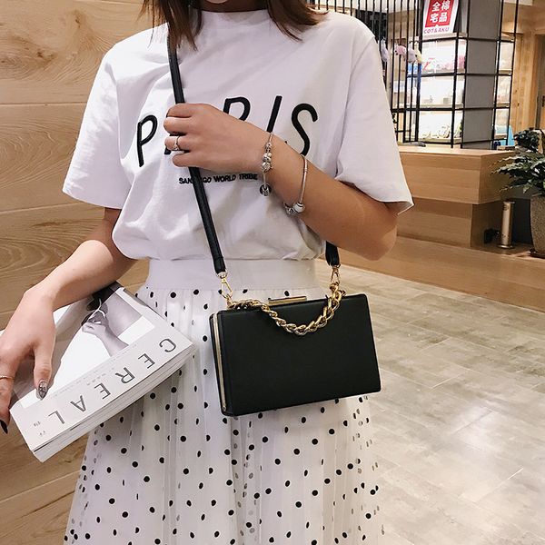 jiulin new box on 2019 oblique satchel simple one - shoulder bag portable korean version fashion chain bag
jiulin new box on 2019 oblique satchel simple one - shoulder bag portable korean version fashion chain bag