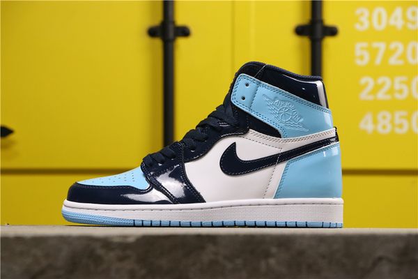 2020 men'aj 1 retro high fearless unc chicago basketball shoes men andmen' women black toe royal og obsidian sneakers
2020 men'aj 1 retro high fearless unc chicago basketball shoes men andmen' women black toe royal og obsidian sneakers