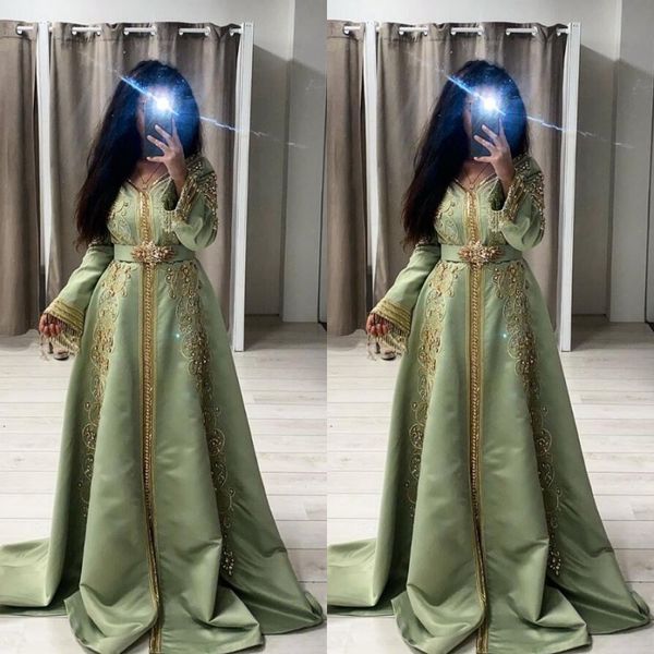 modest v neck long sleeve beaded evening formal dresses applique lace a line prom party dress with front split, Black;red
modest v neck long sleeve beaded evening formal dresses applique lace a line prom party dress with front split, Black;red