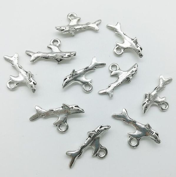 50pcs/lot great white shark alloy charm pendant retro jewelry diy keychain ancient silver pendant for bracelet earrings 13x25mm, Bronze;silver
50pcs/lot great white shark alloy charm pendant retro jewelry diy keychain ancient silver pendant for bracelet earrings 13x25mm, Bronze;silver