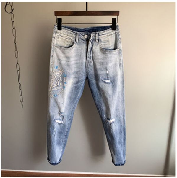 light blue cutting flat embroidery patch nine points elastic sand wash icons jeans
light blue cutting flat embroidery patch nine points elastic sand wash icons jeans
