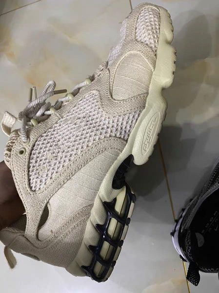 2020 36-46 new stussy spiridon cage 2 running shoes hococal men's cq5486-200 cu1854-001 chaussure sports sneakers trainer size 36-45
2020 36-46 new stussy spiridon cage 2 running shoes hococal men's cq5486-200 cu1854-001 chaussure sports sneakers trainer size 36-45