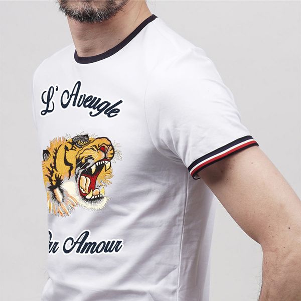 cool and refr,europe and the united states sell like cakes,men's t-shirt, men's wear, european and american style, White;black
cool and refr,europe and the united states sell like cakes,men's t-shirt, men's wear, european and american style, White;black