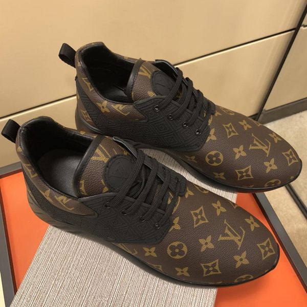 Mens Exquisite Print Fastlane Sneaker Fashion Popular Casual Luxury Classic Shoes Trainers Breathable Comfortable Leather Designer Shoe LL29
Mens Exquisite Print Fastlane Sneaker Fashion Popular Casual Luxury Classic Shoes Trainers Breathable Comfortable Leather Designer Shoe LL29