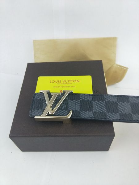 2019 luxury belts designed belts for men buckle belt male chastity belts fashion mens leather belt wholesale with box, Slivery;black
2019 luxury belts designed belts for men buckle belt male chastity belts fashion mens leather belt wholesale with box, Slivery;black