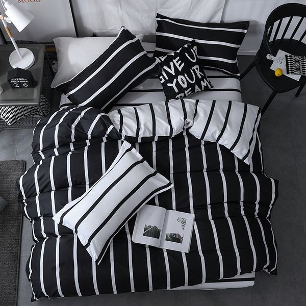black white classic bedding set striped duvet cover white bed linen set flat sheet king bed fashion new bedclothes
black white classic bedding set striped duvet cover white bed linen set flat sheet king bed fashion new bedclothes