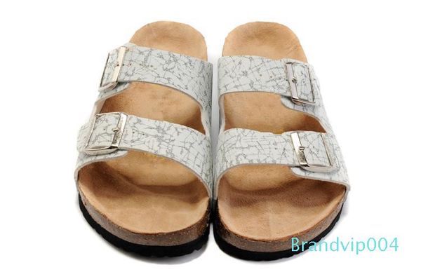 leather single buckle 2019 leather slip slippers lovers flat leather new fashion joker flat indoor and outdoor slippers 36 - 45, Black
leather single buckle 2019 leather slip slippers lovers flat leather new fashion joker flat indoor and outdoor slippers 36 - 45, Black