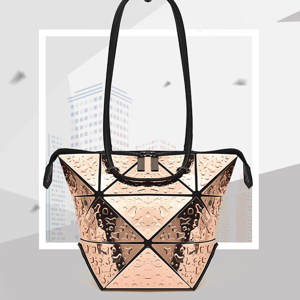 2019 fashion new korean casual bag trendy geometric diamond transformable women's bag one shoulder variety laser bag party women's
2019 fashion new korean casual bag trendy geometric diamond transformable women's bag one shoulder variety laser bag party women's