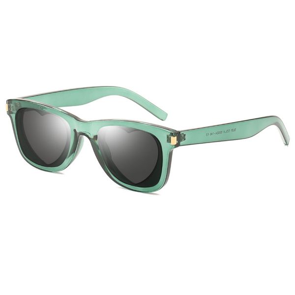 heart cute sunglasses women's men's me brand designer love box sunglasses men and women love design high-end sunglasses to send bo, White;black
heart cute sunglasses women's men's me brand designer love box sunglasses men and women love design high-end sunglasses to send bo, White;black