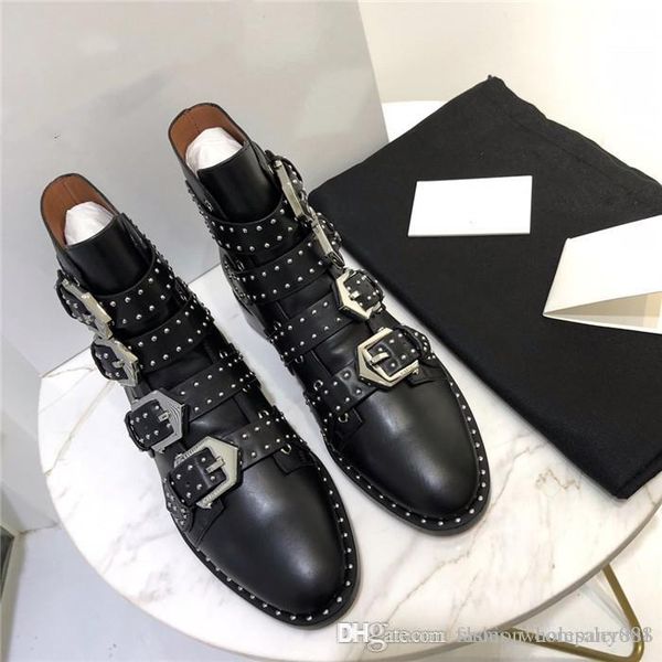 2019 latest women ankle boot in studded calfskin, womens martin boots winter booties in black leather heel come size 35-40
2019 latest women ankle boot in studded calfskin, womens martin boots winter booties in black leather heel come size 35-40