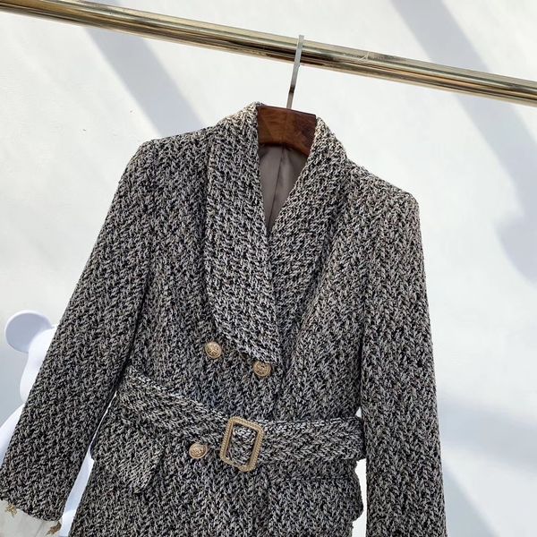 designer women's plaid blazer long thick gauze sleeves 2019 autumn new winter brand jacket for lady fashion plaid women luxury clothing, Tan;black
designer women's plaid blazer long thick gauze sleeves 2019 autumn new winter brand jacket for lady fashion plaid women luxury clothing, Tan;black