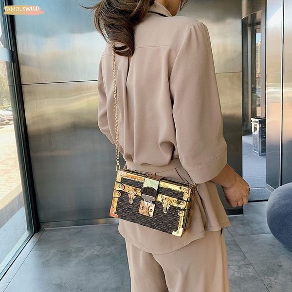 fashion box женские сумки на ремне заклепки модные женские сумки-мессенджеры маленькая квадратная женская сумка 2020 новые женские пакеты на
fashion box женские сумки на ремне заклепки модные женские сумки-мессенджеры маленькая квадратная женская сумка 2020 новые женские пакеты на