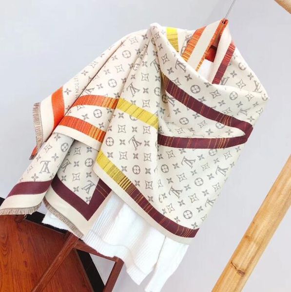 fashion winter 100% cashmere luxury scarf for women and men 2019 designers large check oversized blanket scarves infinity brand scarf, Blue;gray
fashion winter 100% cashmere luxury scarf for women and men 2019 designers large check oversized blanket scarves infinity brand scarf, Blue;gray