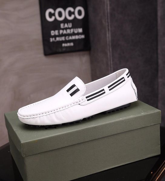 new style high-end luxury men's casual business dress shoes fashion design brand men's shoes platform leather upper size: 38-44
new style high-end luxury men's casual business dress shoes fashion design brand men's shoes platform leather upper size: 38-44