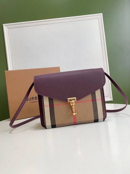 classic lady's handbag 5a high-end custom quality handbag fashion business casual style metal accessories with long shoulder strap
classic lady's handbag 5a high-end custom quality handbag fashion business casual style metal accessories with long shoulder strap