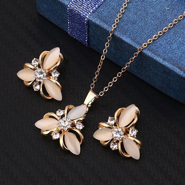 fashion opal jewelry sets pandent necklace stud earrings crystal natural cat's eye stone jewelry set for women, Silver
fashion opal jewelry sets pandent necklace stud earrings crystal natural cat's eye stone jewelry set for women, Silver