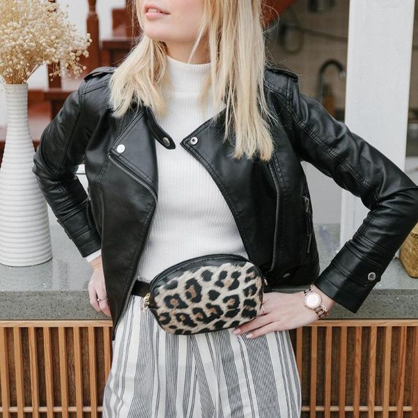 lady snake pattern chain shoulder waist bags fanny belt packs phone pouch women pu leather crossbody casual messenger chest bag
lady snake pattern chain shoulder waist bags fanny belt packs phone pouch women pu leather crossbody casual messenger chest bag
