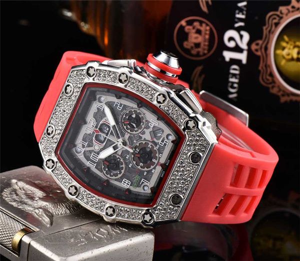 2020 fashion women men luxe wrist watch tonneau stainless steel dial silicone strap mens casual sports watches with calendar watch 07, Slivery;brown
2020 fashion women men luxe wrist watch tonneau stainless steel dial silicone strap mens casual sports watches with calendar watch 07, Slivery;brown
