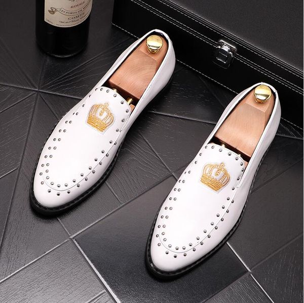 new luxury british fashion pointed toe dress shoes men casual dress loafers patent leather oxford shoe men formal mariage wedding shoes i227, Black
new luxury british fashion pointed toe dress shoes men casual dress loafers patent leather oxford shoe men formal mariage wedding shoes i227, Black
