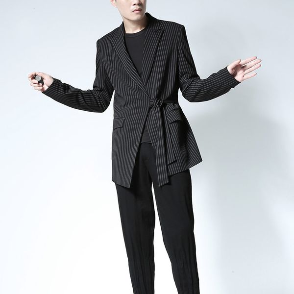 new 2019 men's clothing fashion hair stylist striped frenulum suit coat singer costumes, White;black
new 2019 men's clothing fashion hair stylist striped frenulum suit coat singer costumes, White;black
