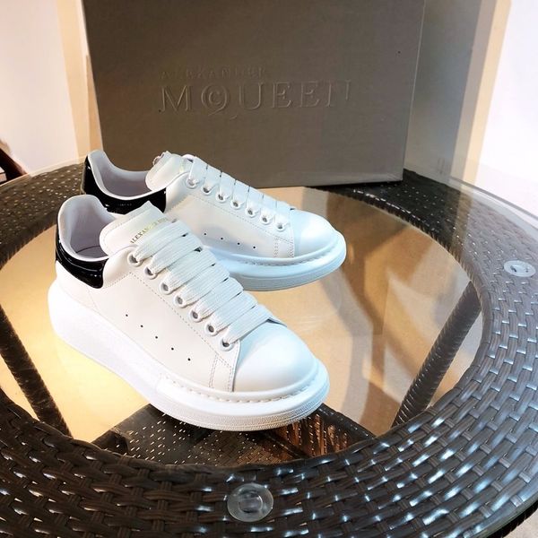 2020 new wq couple casual sneakers couple fashion thick sneakers daily increase casual shoes luxury design
2020 new wq couple casual sneakers couple fashion thick sneakers daily increase casual shoes luxury design