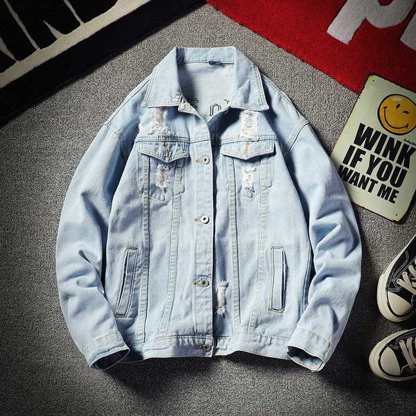 men jacket fashion plus size embroidery lapel coat male casual sports loose denim jackets spring new 2020, Black;white
men jacket fashion plus size embroidery lapel coat male casual sports loose denim jackets spring new 2020, Black;white