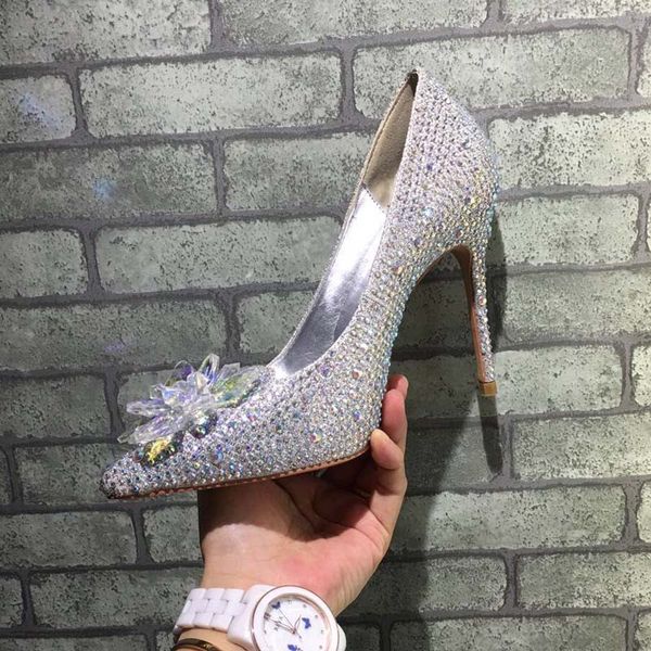 2019 new grade cinderella crystal shoes bridal rhinestone wedding shoes luxury with flower genuine leather big small size 34-42, Black
2019 new grade cinderella crystal shoes bridal rhinestone wedding shoes luxury with flower genuine leather big small size 34-42, Black