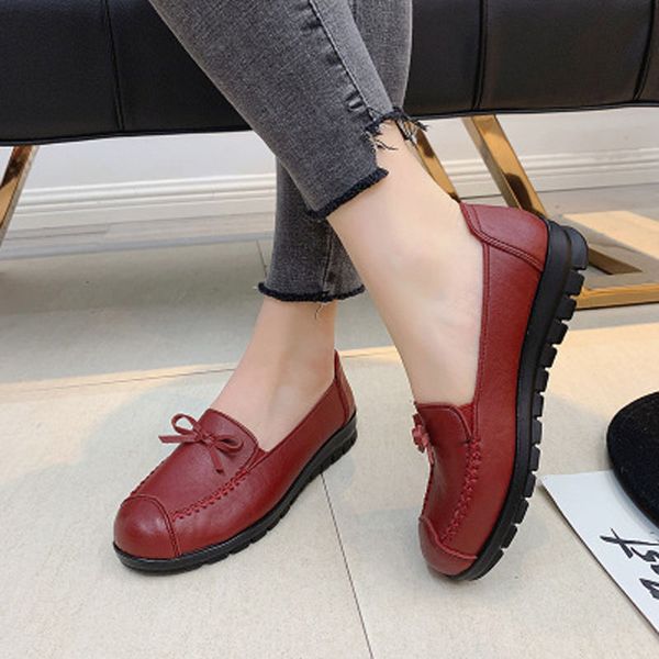 2020 spring and autumn style shoes with wedge heel and low for women's shoes with non-slip round head for the elder, Black
2020 spring and autumn style shoes with wedge heel and low for women's shoes with non-slip round head for the elder, Black