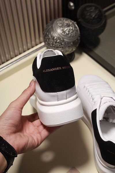 Brand luxury alexander men women fa hion mcqueen white leather platform hoe hoe genuine leather neaker quality
Brand luxury alexander men women fa hion mcqueen white leather platform hoe hoe genuine leather neaker quality