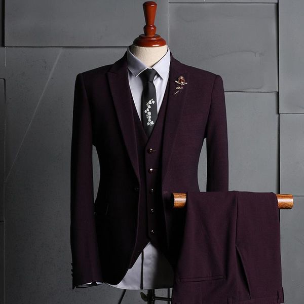 elegant burgundy slim fit men suit groom groomsmen tuxedo casual prom wedding suits suits for men party (jacket+pants+vest, White;black
elegant burgundy slim fit men suit groom groomsmen tuxedo casual prom wedding suits suits for men party (jacket+pants+vest, White;black