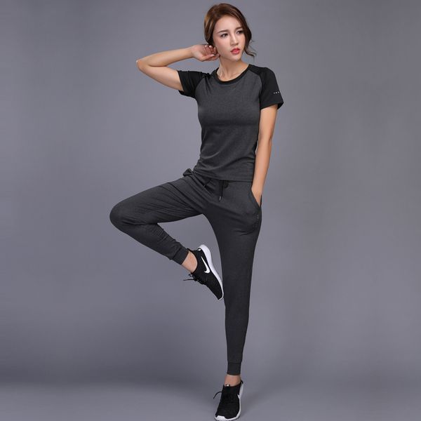 women yoga set tight running set jogging gym workout bodybuilding fitness training sport t-shirt and pants running clothing suit, White;red
women yoga set tight running set jogging gym workout bodybuilding fitness training sport t-shirt and pants running clothing suit, White;red