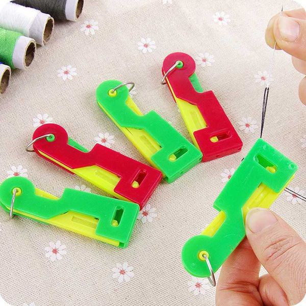 5pcs/pack plastic automatic needle threader sewing machines helpful threader home craft tools accessories random color, Black
5pcs/pack plastic automatic needle threader sewing machines helpful threader home craft tools accessories random color, Black