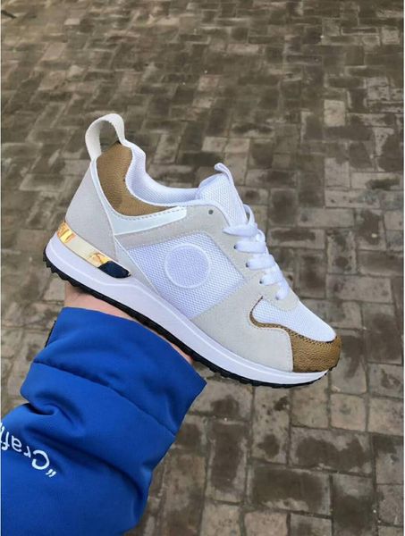 2020 luxurious brand men women run away shoes fashion designer low cut casual runner sports shoes outdoor zapatillas sneakers loafers, Black
2020 luxurious brand men women run away shoes fashion designer low cut casual runner sports shoes outdoor zapatillas sneakers loafers, Black