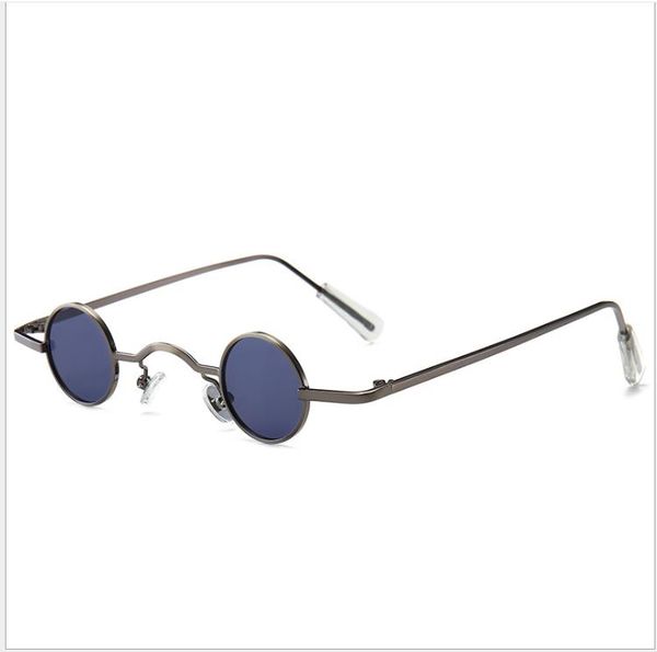 солнцезащитные очки с круглыми зеркальными очками, White;black
солнцезащитные очки с круглыми зеркальными очками, White;black