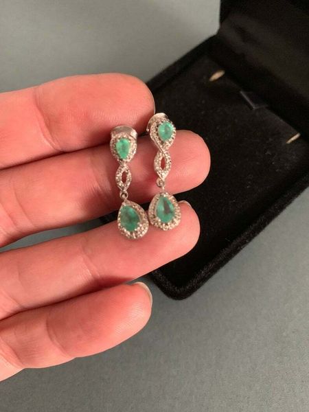 details: retro emerald and diamond 14k platinum plating 2.80ct female droplet pendant earrings, Silver
details: retro emerald and diamond 14k platinum plating 2.80ct female droplet pendant earrings, Silver
