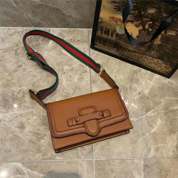 2019 brand fashion designer woman bags fashion classic retro bag elegant understated shoulder bag saddle bag
2019 brand fashion designer woman bags fashion classic retro bag elegant understated shoulder bag saddle bag