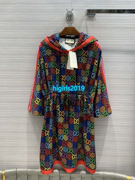 high end женщины девушки психоделическая рубашка с капюшоном платье блокирующее письмо половина рукава a-line мини-юбка 2020 мода дизайн рос, Black
high end женщины девушки психоделическая рубашка с капюшоном платье блокирующее письмо половина рукава a-line мини-юбка 2020 мода дизайн рос, Black