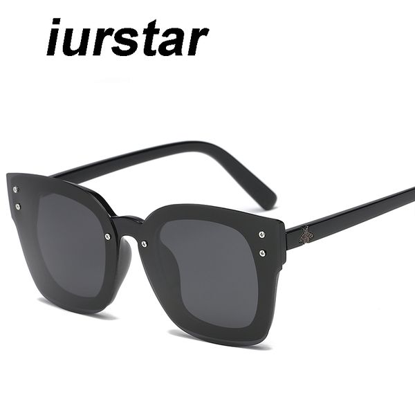 vintage sun glasses lens oculos de sol sunglass excellent gradient sunglasses for men women classic band design, White;black
vintage sun glasses lens oculos de sol sunglass excellent gradient sunglasses for men women classic band design, White;black