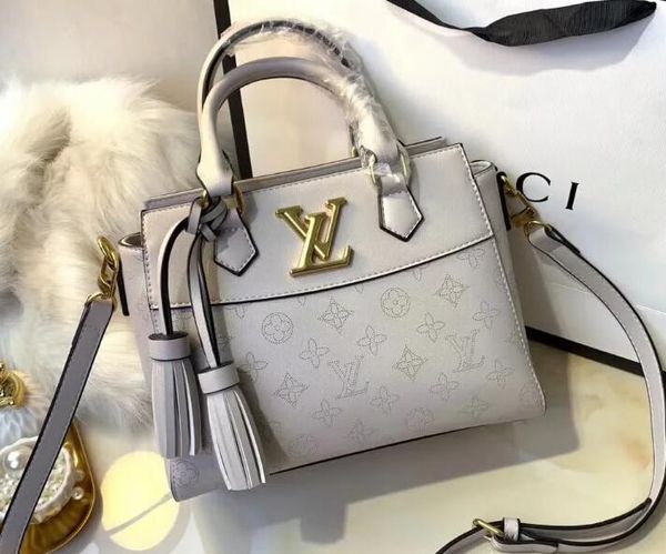 9947men 039 bag high quality traveling bag for men and women handbag houlder bag wallet card fa hion bag retro bag 50bag
9947men 039 bag high quality traveling bag for men and women handbag houlder bag wallet card fa hion bag retro bag 50bag
