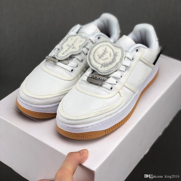 new designer forced x travis scotts low 1 07 mens women white skateboard shoes 3m reflect fashion casual running dunk one sport sneakers
new designer forced x travis scotts low 1 07 mens women white skateboard shoes 3m reflect fashion casual running dunk one sport sneakers