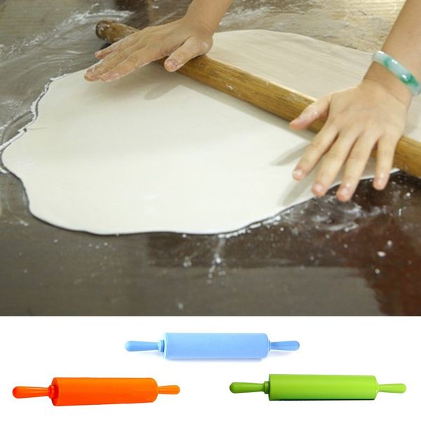 kitchen wooden rolling pin fondant cake decoration dough roller baking kitchen cooking tools accessories
kitchen wooden rolling pin fondant cake decoration dough roller baking kitchen cooking tools accessories