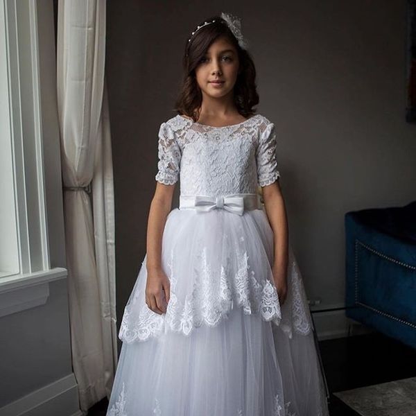white tulle flower girls dresses short sleeve a-line girls first communion lace dresses with bow lovely brithday party gowns, White;blue
white tulle flower girls dresses short sleeve a-line girls first communion lace dresses with bow lovely brithday party gowns, White;blue