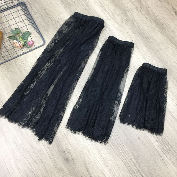 lace underskirt medium long autumn and winter single layer guaze plus size half slip, Black;red
lace underskirt medium long autumn and winter single layer guaze plus size half slip, Black;red