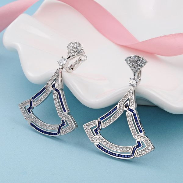 fashion- gold earrings women s925 silver earring brand fan earrings jewelry female cubic zirconia ear stud
fashion- gold earrings women s925 silver earring brand fan earrings jewelry female cubic zirconia ear stud