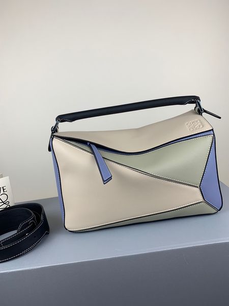 new women's one-shoulder bag 7a high-end custom quality diagonal cross bag fashion trend leisure style germany imported safie line ykk
new women's one-shoulder bag 7a high-end custom quality diagonal cross bag fashion trend leisure style germany imported safie line ykk