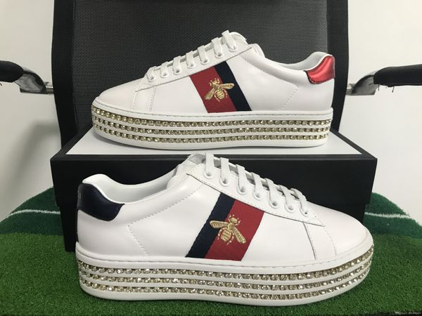 new fashion original designer crystal shoes bee embroidery fashion shoes with genuine leather size 35-46 with box, Black
new fashion original designer crystal shoes bee embroidery fashion shoes with genuine leather size 35-46 with box, Black