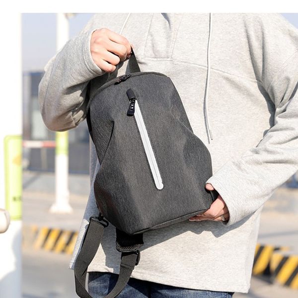 usb men chest bag 2020 new shoulder bag solid color casual men crossbody bags outdoor multifunctional male travel pack
usb men chest bag 2020 new shoulder bag solid color casual men crossbody bags outdoor multifunctional male travel pack