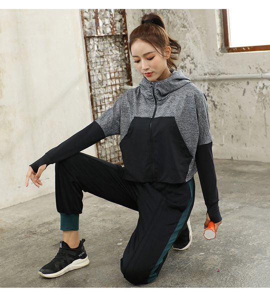 small stand collar long sleeved yoga suit lulu sports jacket stitching style can be customized logo
small stand collar long sleeved yoga suit lulu sports jacket stitching style can be customized logo
