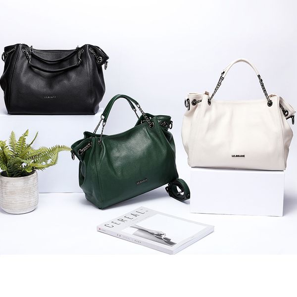 2019 fashion leather single-shoulder cowhide shopping bag handheld simple practical lady bag
2019 fashion leather single-shoulder cowhide shopping bag handheld simple practical lady bag